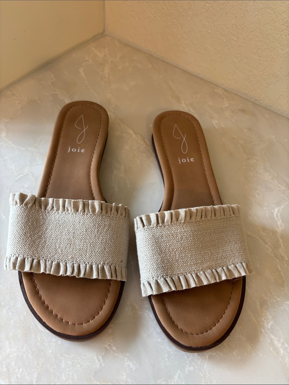 Joie Neutral Ruffled Canvas Slide Sandals 9